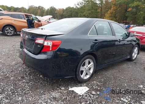 2014 Toyota Camry Se z USA, uszkodzony, nr VIN 4T1BF1FK9EU767492